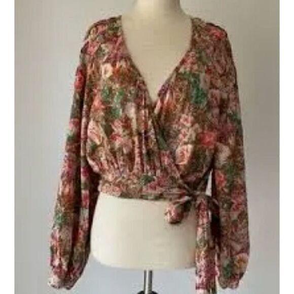 Free People  Party Playlist Wrap Blouse Cropped Long Sleeve Blouse Floral Sz M - Picture 4 of 6
